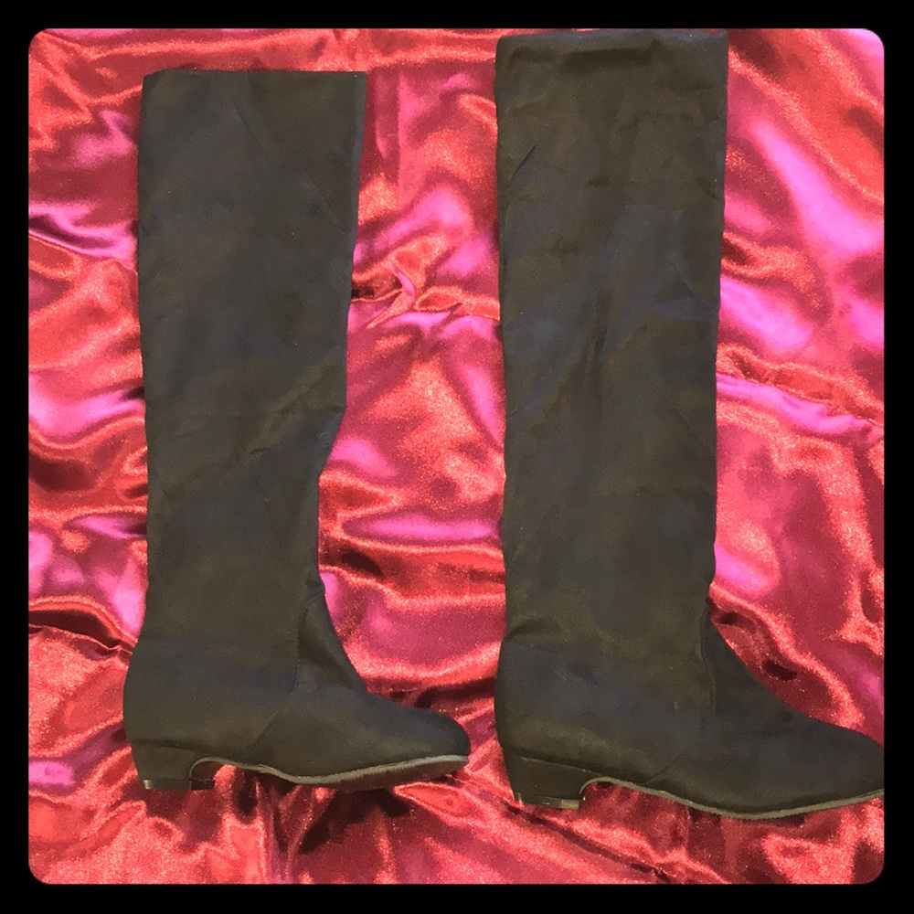 Black suede knee-high boots. Size 7